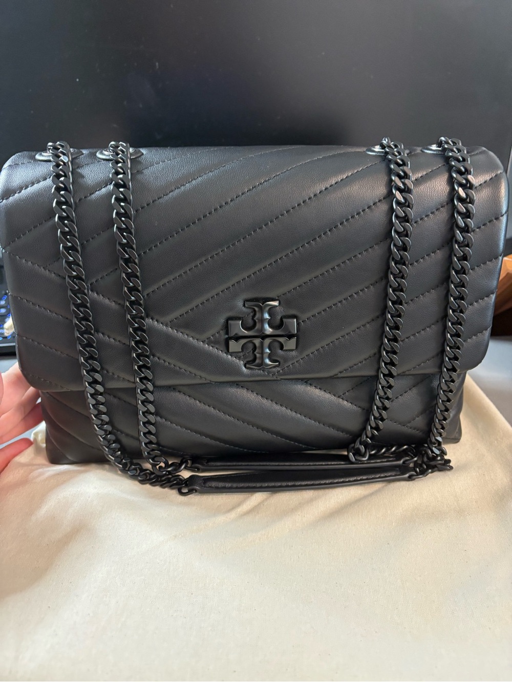 Tory Burch Kira Chevron Powder Coated  Convertible Shoulder Bag - Picture 2 of 12